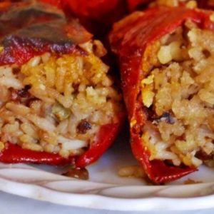 Пълнени чушки с ориз и кайма 350г